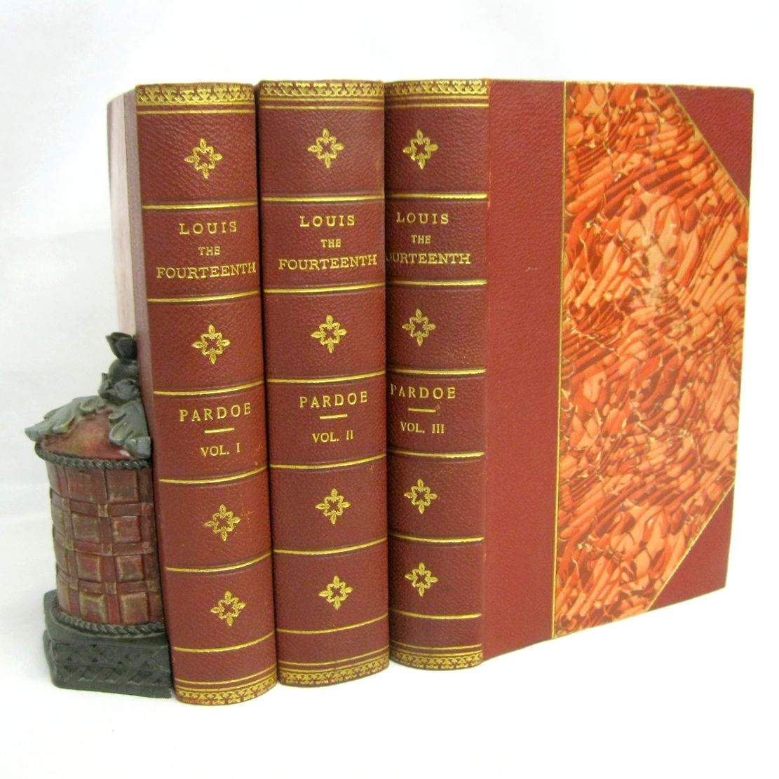 Louis XIV The Court of France in the 17th Century by Miss Pardoe