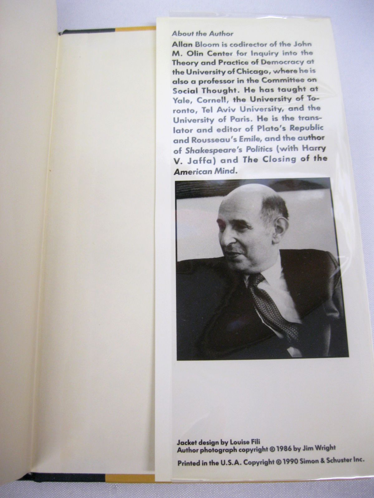 Giants and Dwarfs: Essays 1960-1990 by Allan Bloom