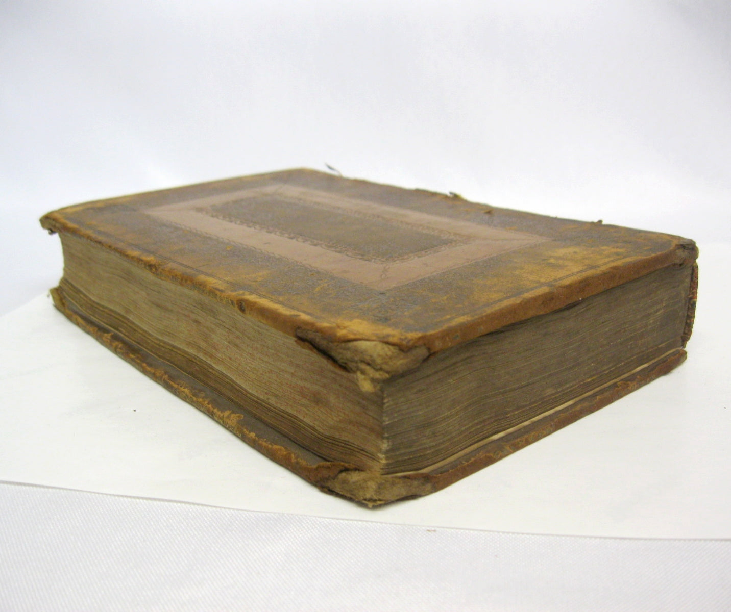 Character & Customs of English & French by Beat Louis de Muralt