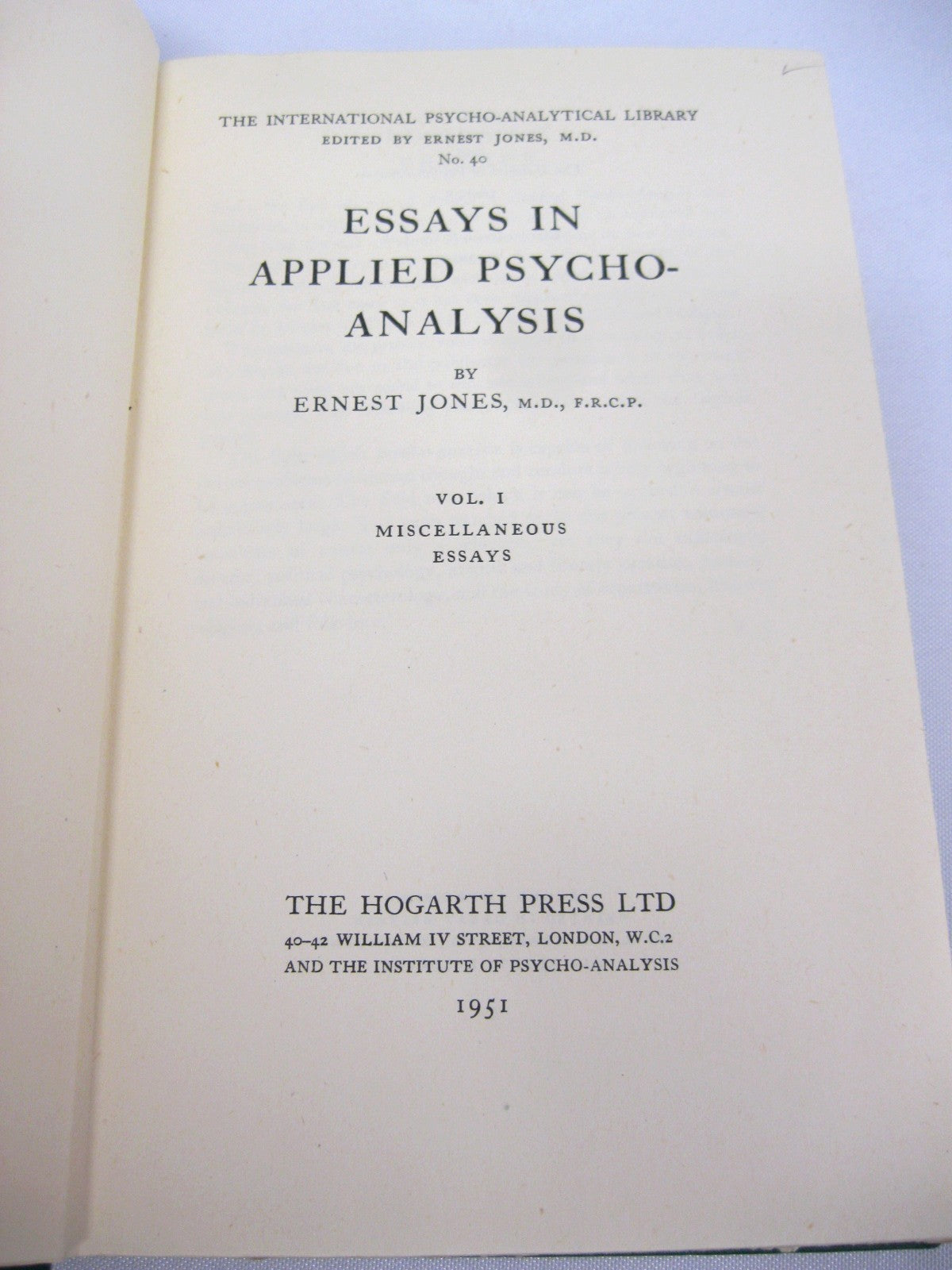 Essays in Applied Psychoanalysis by Ernest Jones [Saul Rosenzweig's copy]